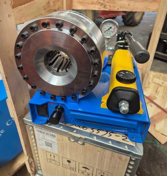 Maquina cravar tubos manual