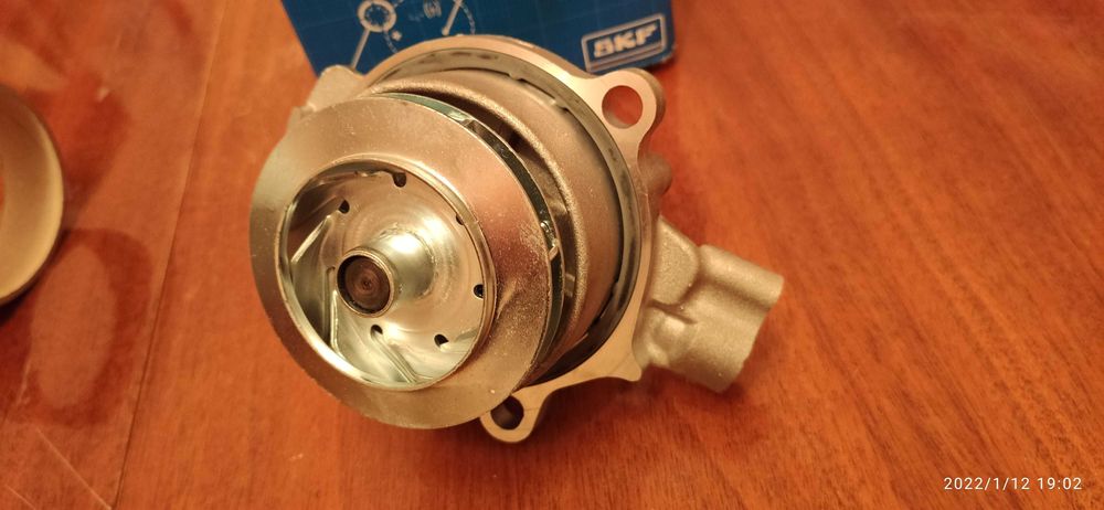Водяной насос SKF VKPC 81178