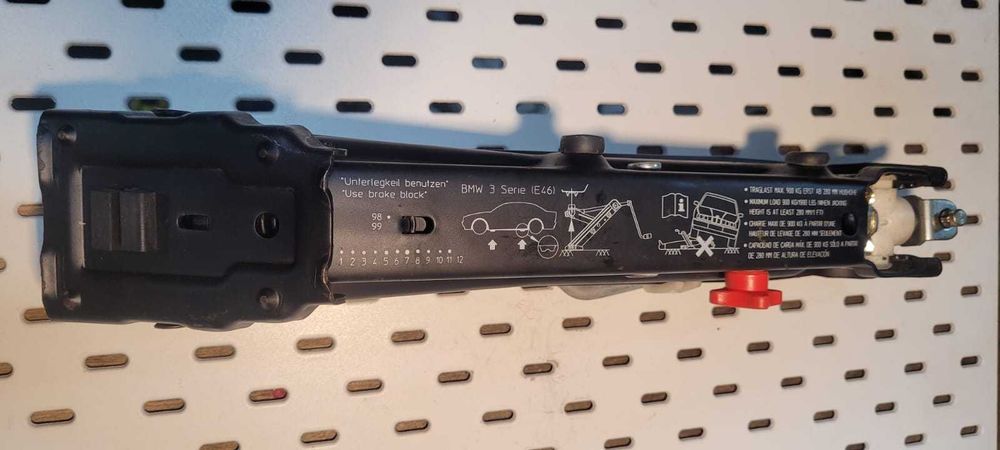 Lewarek podnośnik BMW 3 E46 nieużywany