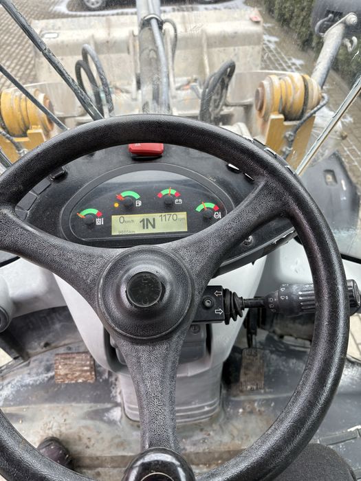 Ładowarka kołowa Cat 906M