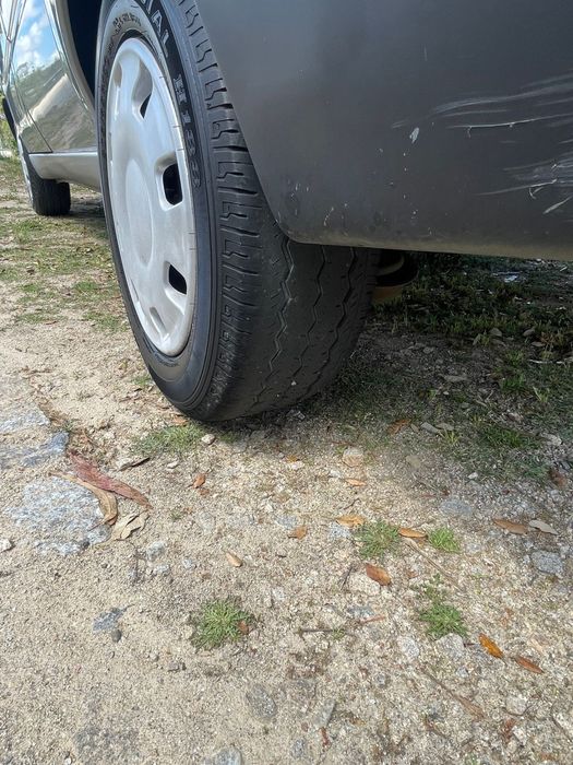 Carrinha de trabalho em muito bom estado
