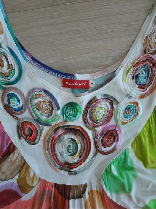 Vestido colorido de algodão M