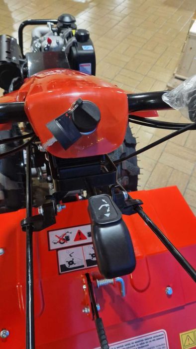 Motocultivador Gasóleo 10HP A.E.