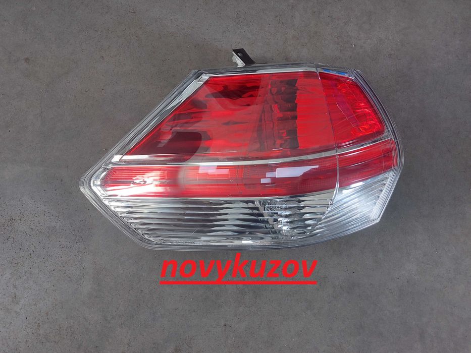 Бампер передний Nissan Rogue Рог США X-Trail T32 USA  с 17-