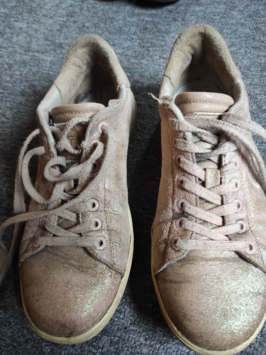 Кроссовки с блестками