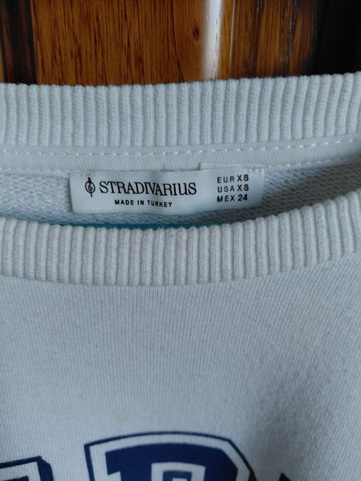 Camisola Stradivarius “PARIS” – Tamanho XS