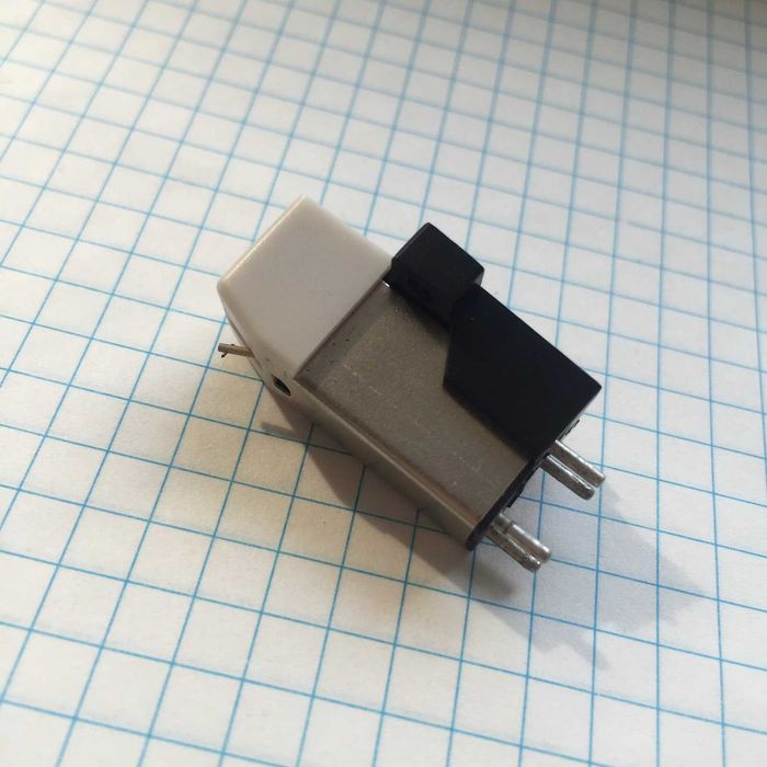 Новая Головка с Иглой для проигрывателя (новая игла) Проверено.