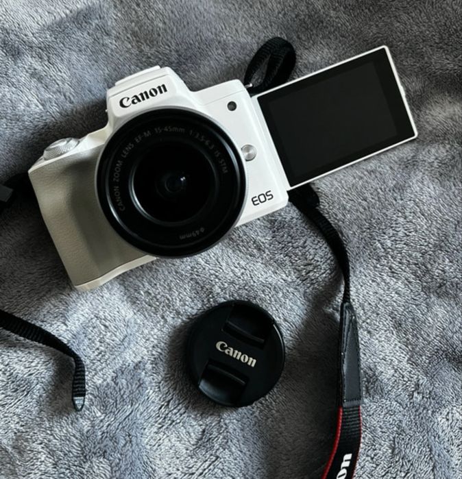 Canon M50 I - Como Nova, sem Marcas