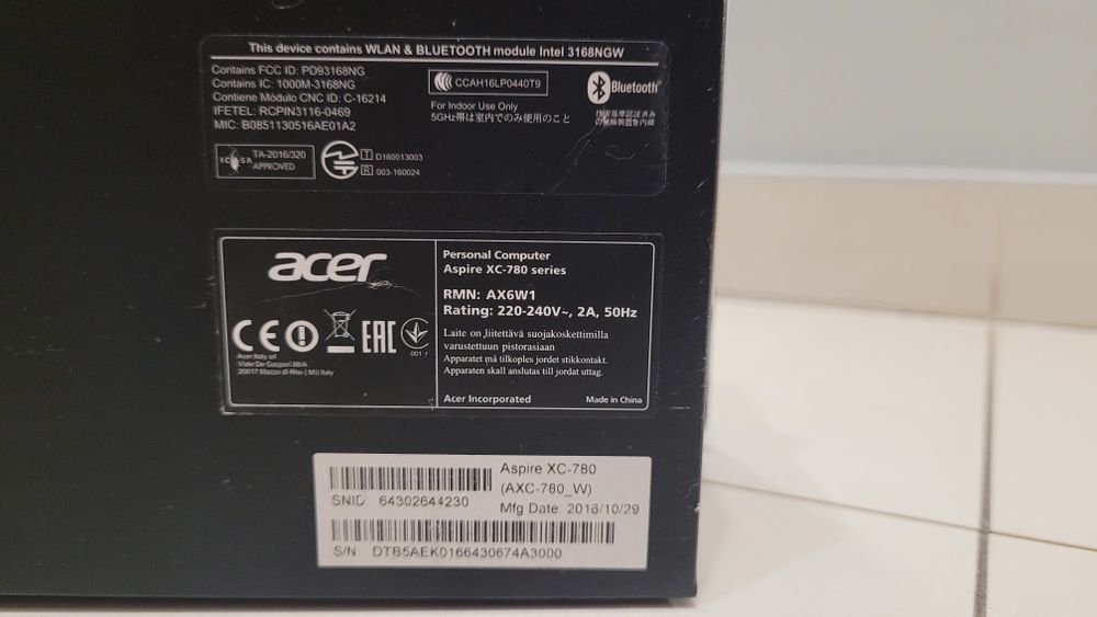 Komputer stacjonarny w zestawie