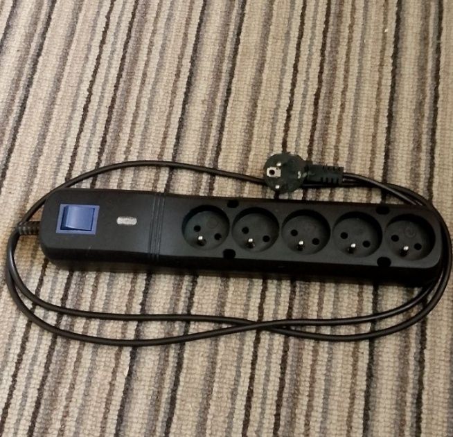 Przedłużacz czarny