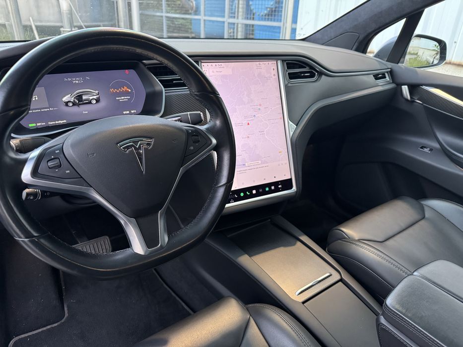 Tesla Model X 75D