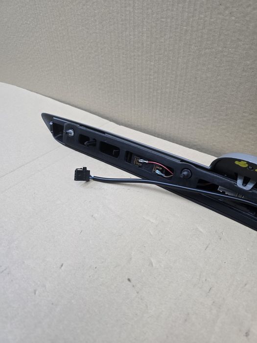 Listwa Blenda Tylnej Klapy Bagażnika SAAB 93 9-3 2008 Rok Nr 378.043 ZB378.000  NR 2