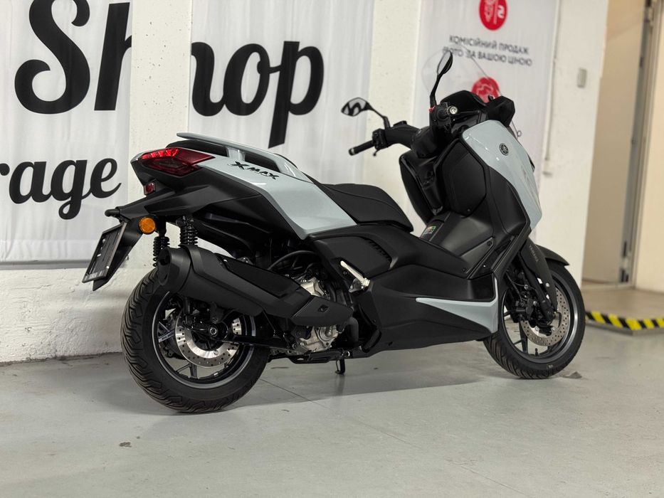 Yamaha X-Max Tech MAX 2025
