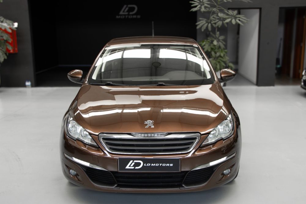 Peugeot 308 — fotografia 3