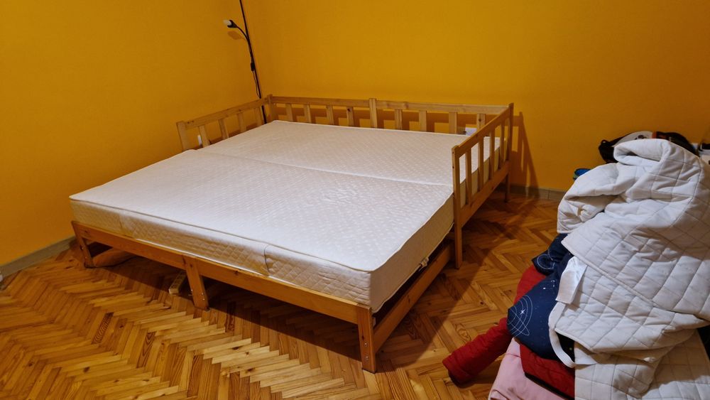 łóżko podwójne  składane + matrace