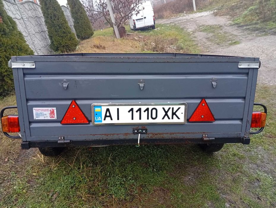 Продам легковий прицеп "Лев" з малим пробігом.