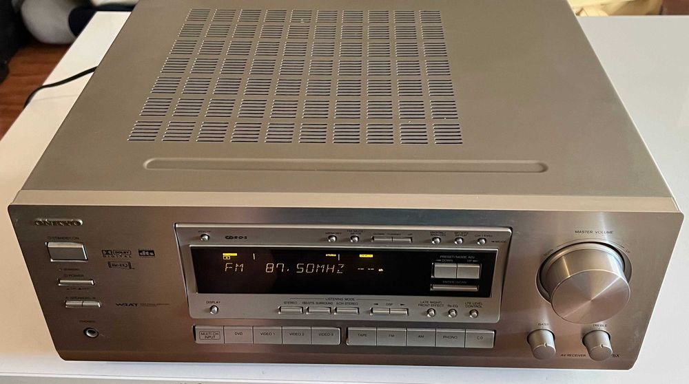 Amplituner ONKYO TX-DS575X z pilotem