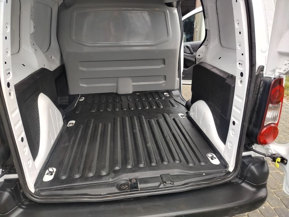 Peugeot partner 2018 rok cena netto