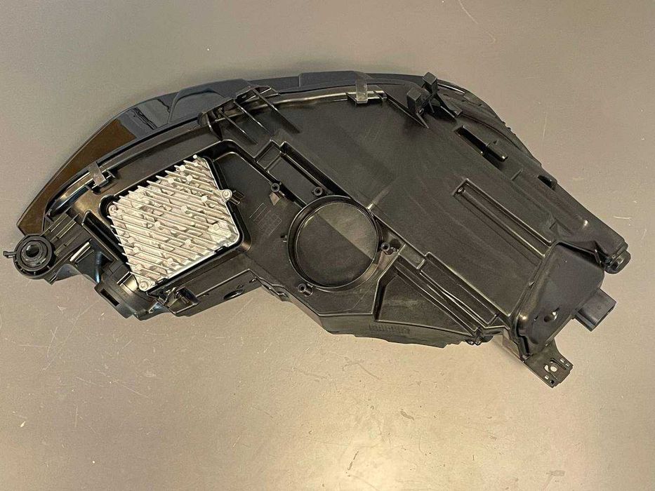 Prawa Lewa Lampa Reflektor AUDI A4 B9 8W0 Lift Full Led