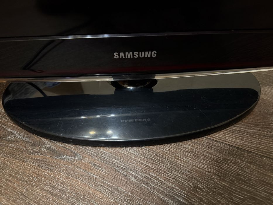 Телевізор Samsung LE32C450 32" LCD HD HDMI USB VGA