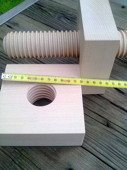 drewniane szpilki śruby nakrętki połączenia