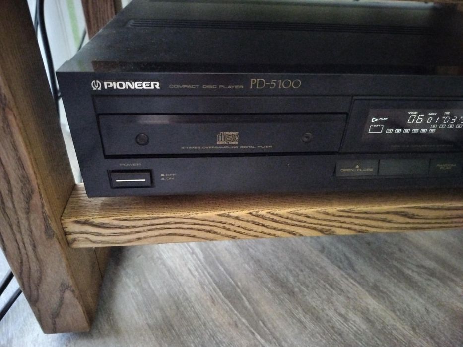 Продам СДпроигрыватель Pioneer pd- 5100