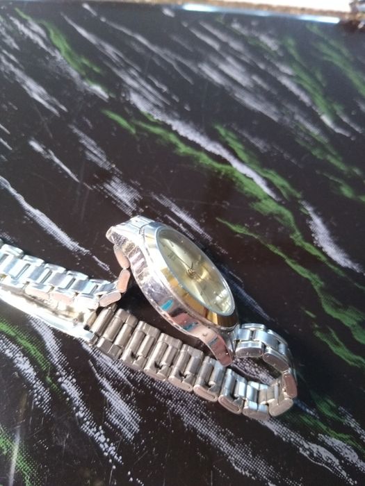 zegarek  damski CASIO