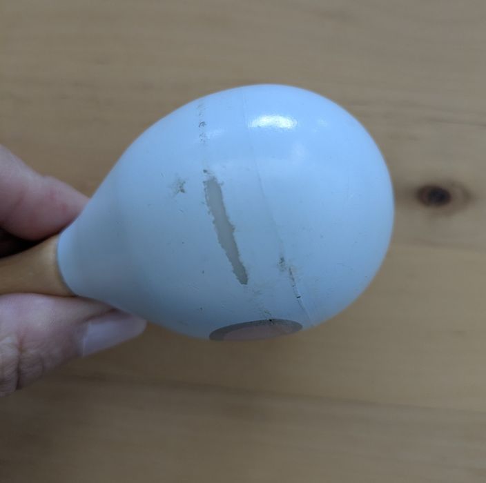 Roca de bebé em madeira