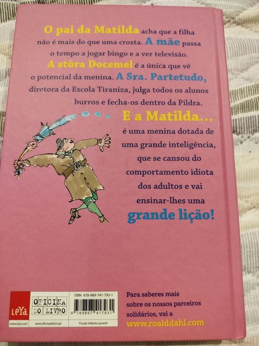 Livro a Matilda  de Roald Dahl