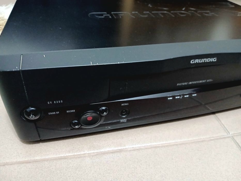 Leitor vídeo vhs Grundig