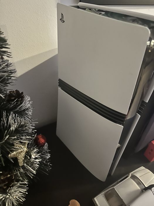 Playstation 5 Pro 2tb stan bdb