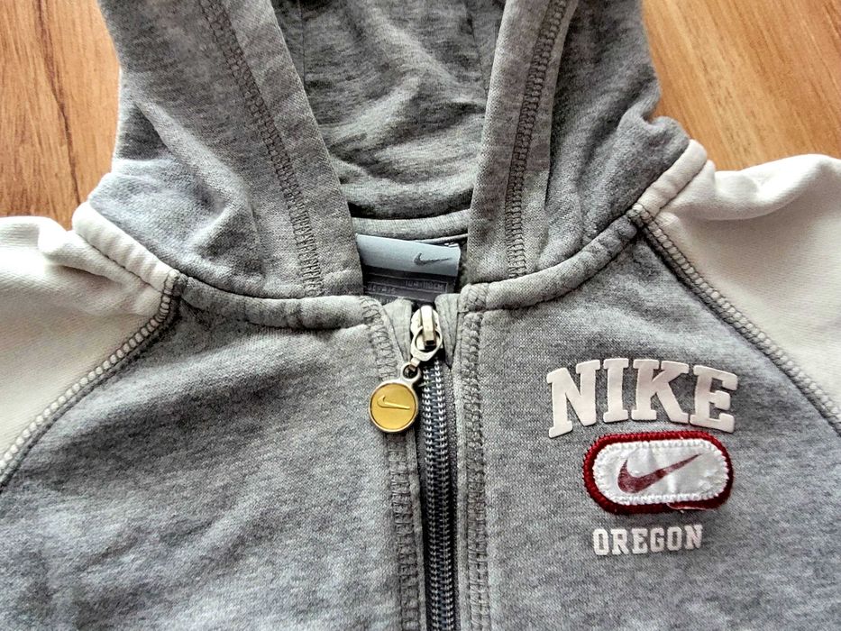Bluza Nike 104/110 szara z kapturem