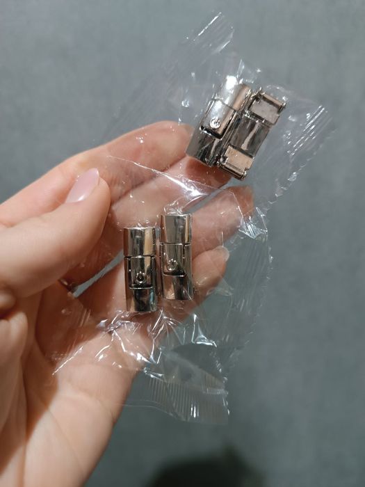 Шнурки - резинки на металевій защіпці