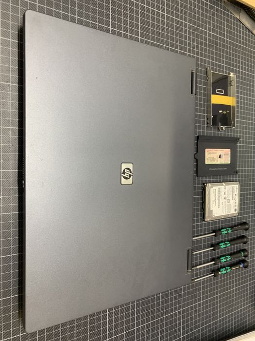 Ноутбук HP Compaq nx7400 (EY252EA)