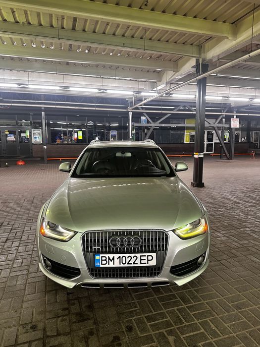 Audi a4b8 allroad 2013 рік 2.0 tfsi