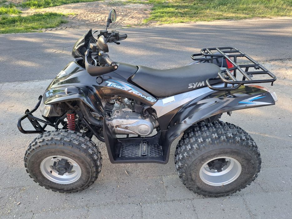 Quad Sym track runner 200