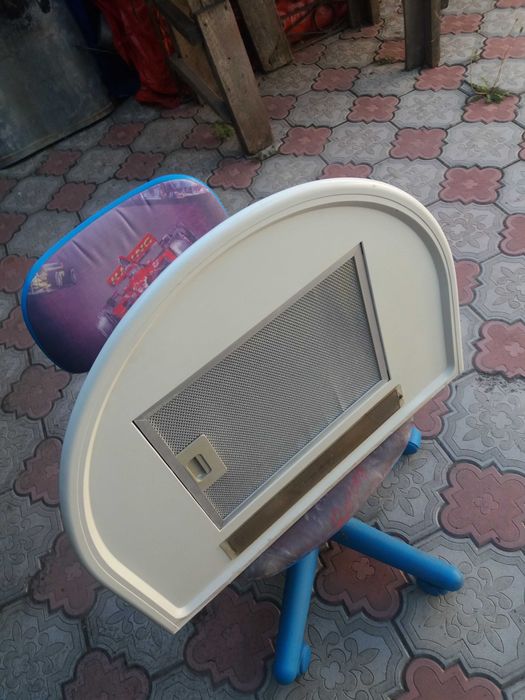 Вытяжка для кухни б\у.