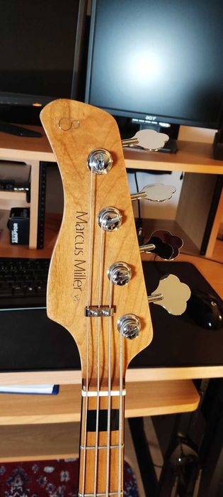 Baixo Marcus Miller Sire V5 Alder-4 NT CANHOTO/ESQUERDINO