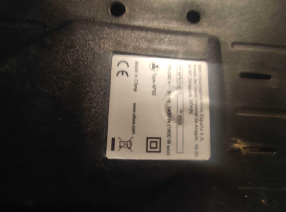 Aspirador 1600 W Ufesa Aspyro