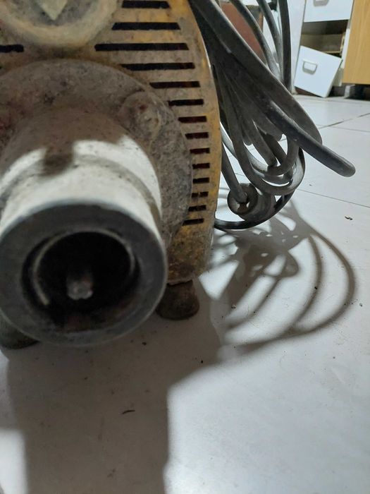 Vibrador de betão
