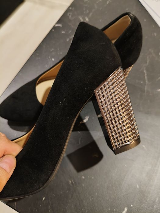 Buty czółenka Kamex stan igła 39