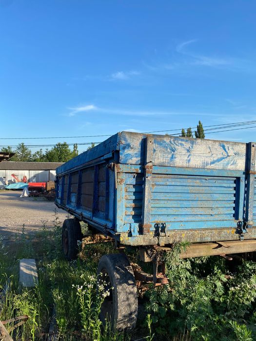 Продаю прицеп, синього кольору