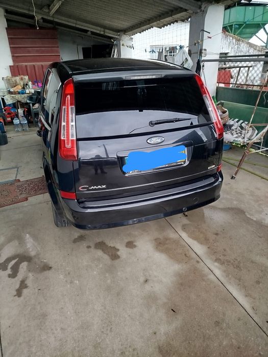 Carro Ford C-Max