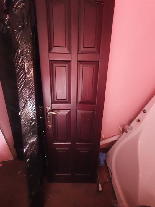 Продам межкомнатные двери