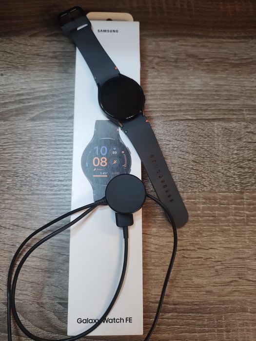 Смарт годинник,  Самсунг. Galaxy Watch FE
