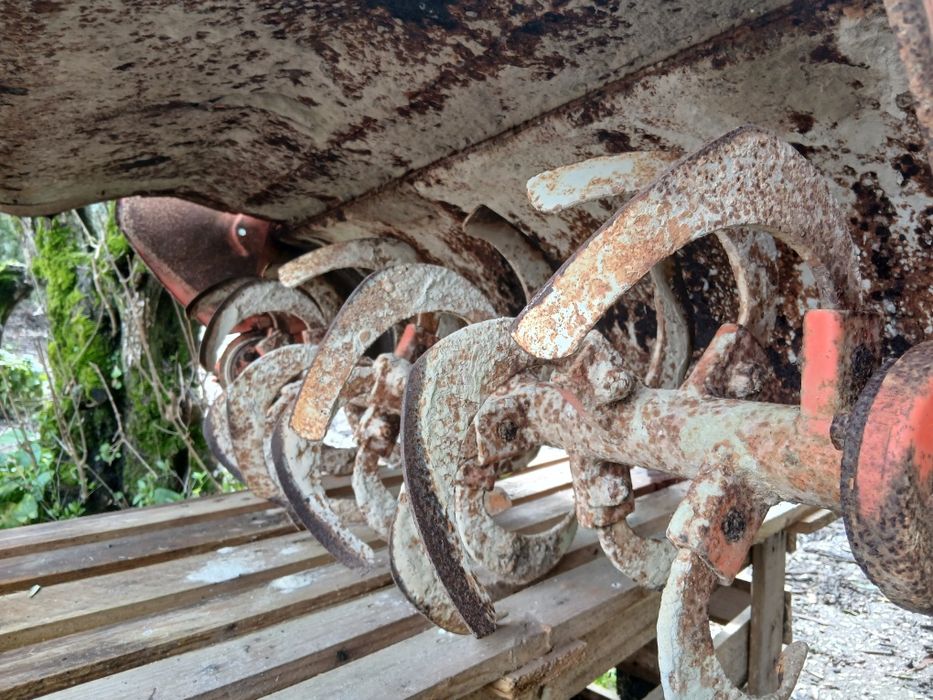 Fresa kubota RS12, pouco uso