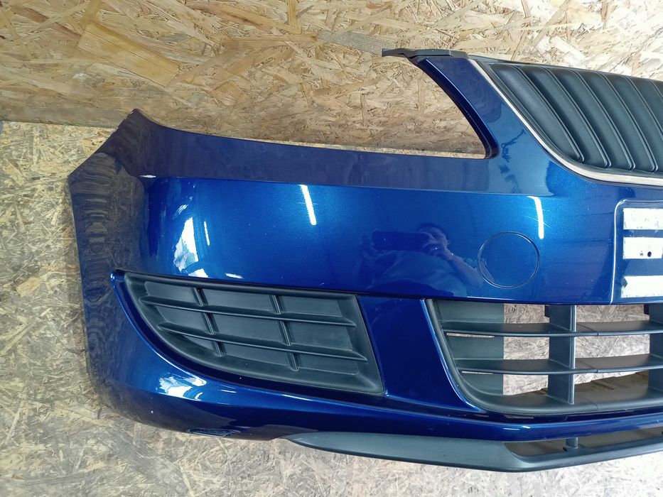 Skoda Fabia 2 FL lift zderzak przód przedni kolor D8D8 oryginał