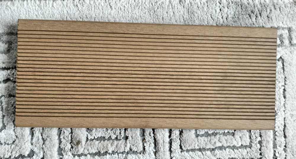 Deska kompozytowa na taras, ogród.