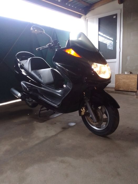 Макси скутер продам