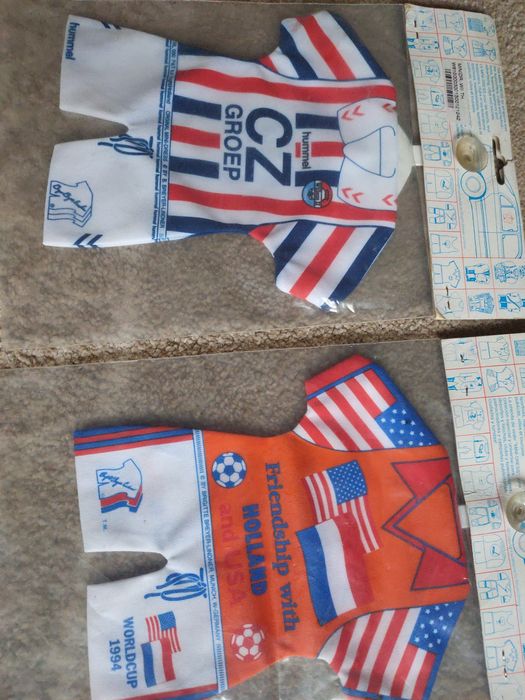 Koszulki okolicznościowe na przyssawce Mistrzostwa Świata 1994 r